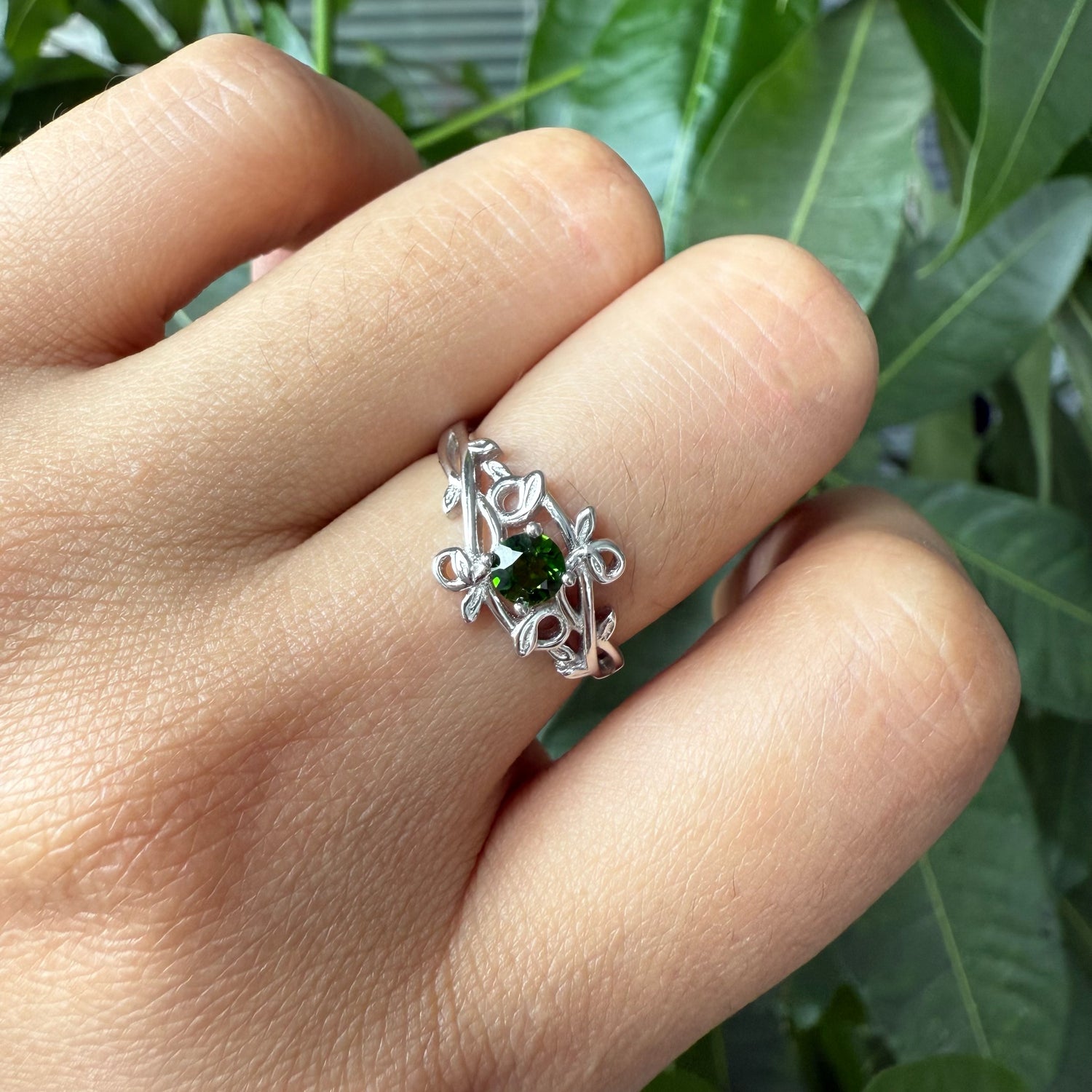 Natural Round Chrome Diopside Vine Sterling Silver Ring