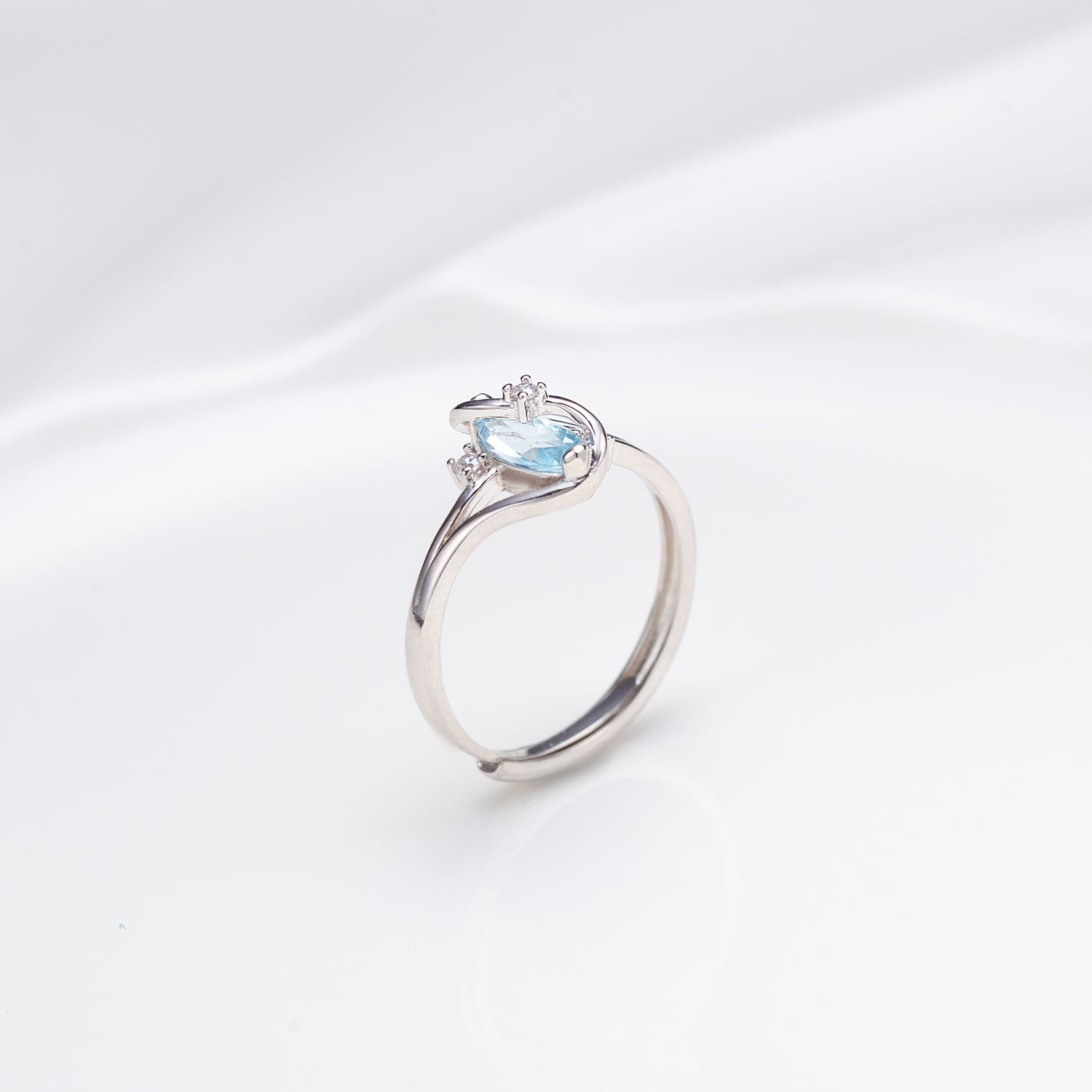 Natural Marquise Shape Sky Blue Topaz Ring