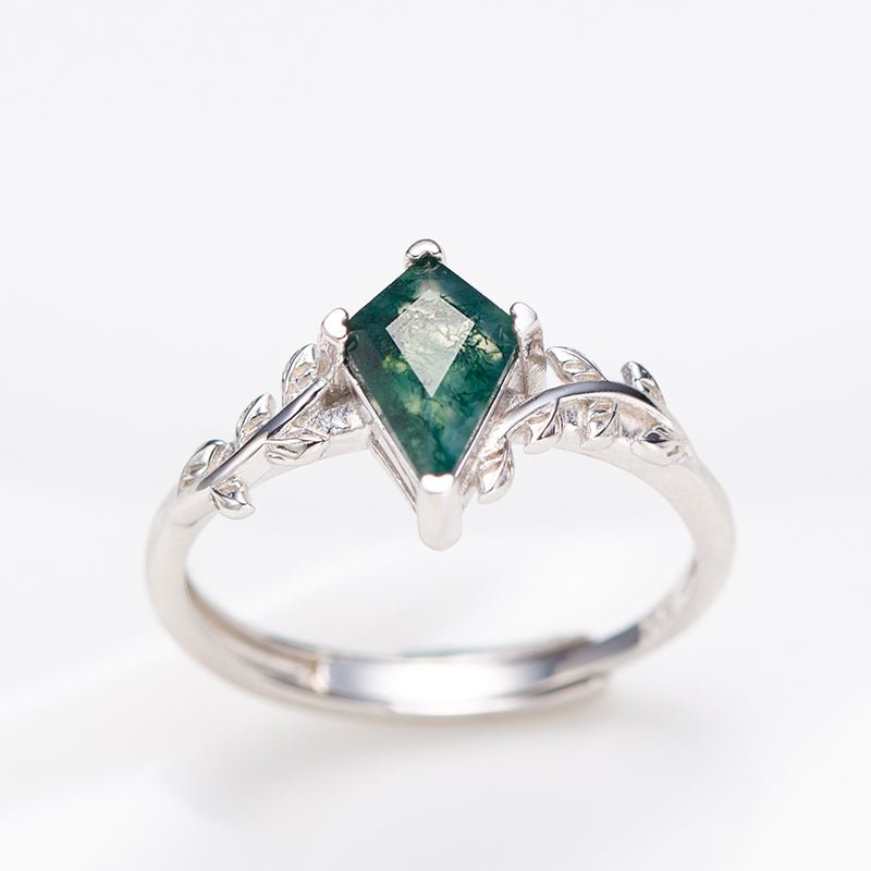 Natural Kite Cut Moss Agate Vintage Leaf Ring