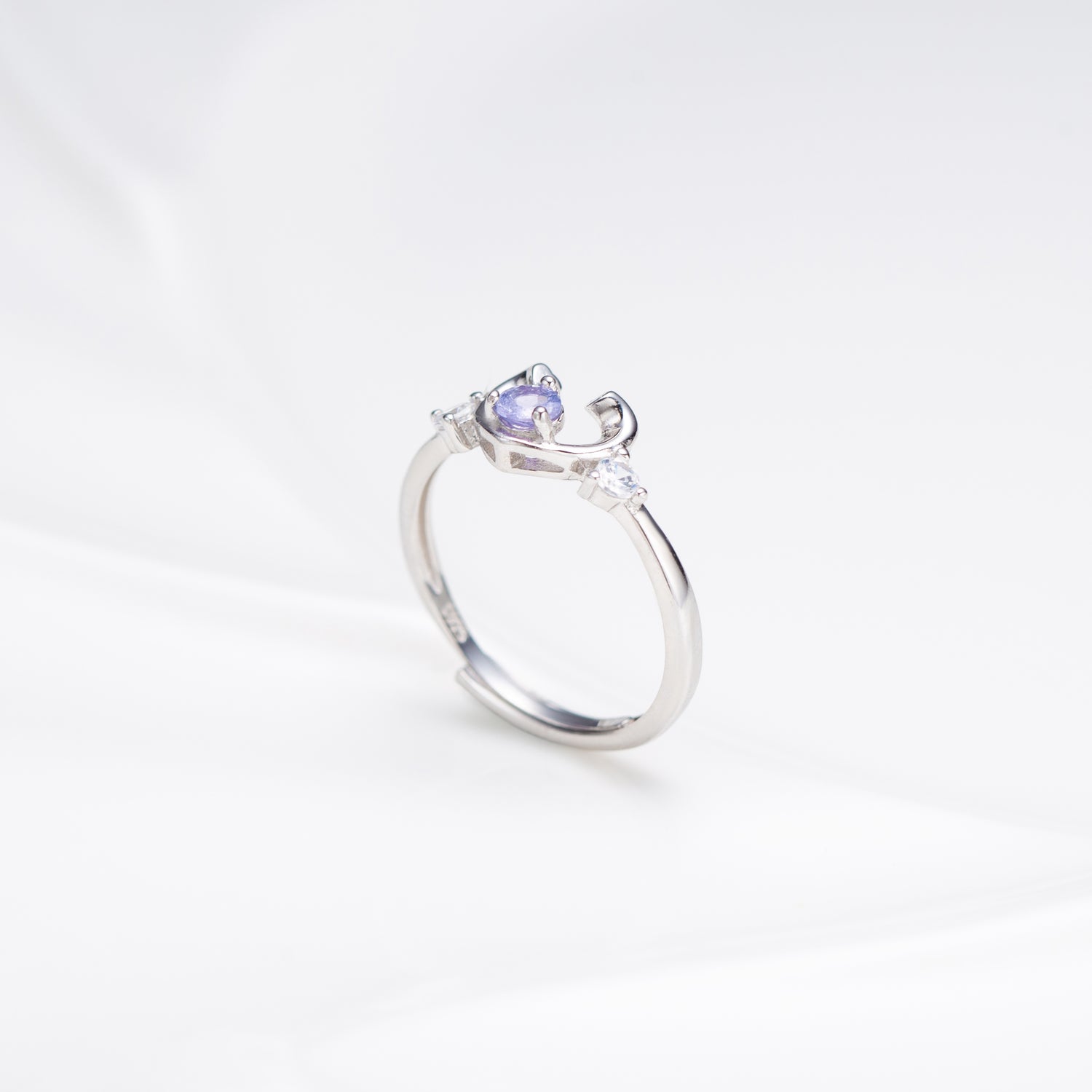 Natural Round Shape Tanzanite Heart Ring