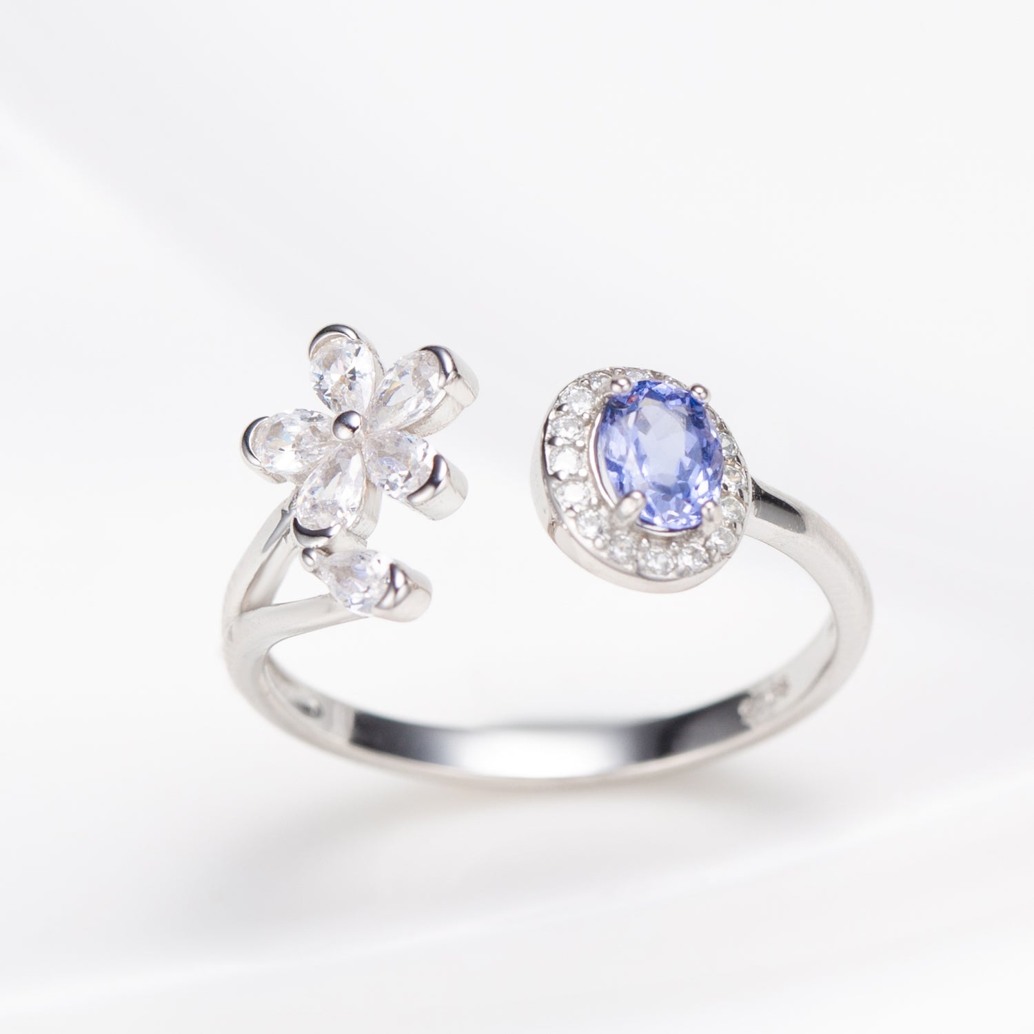 Natural Oval Shape Tanzanite Open Ring
