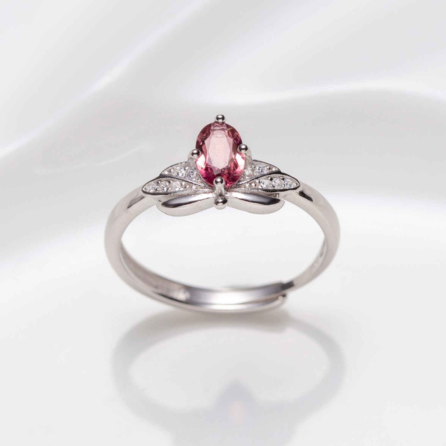 Natural Oval Shape Spinel Ring