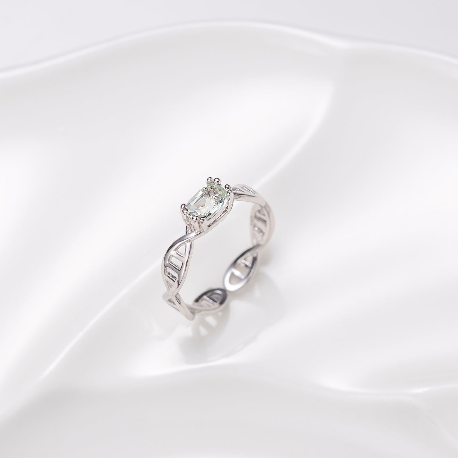 Natural Octagon Green Quartz Spiral Ring