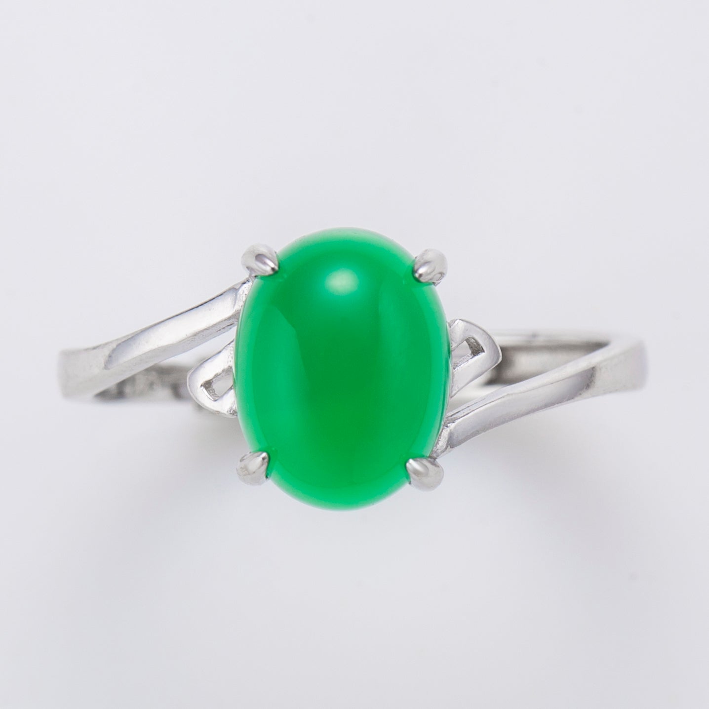 Natural Cabochon Oval Green Chalcedony Sterling Silver Ring