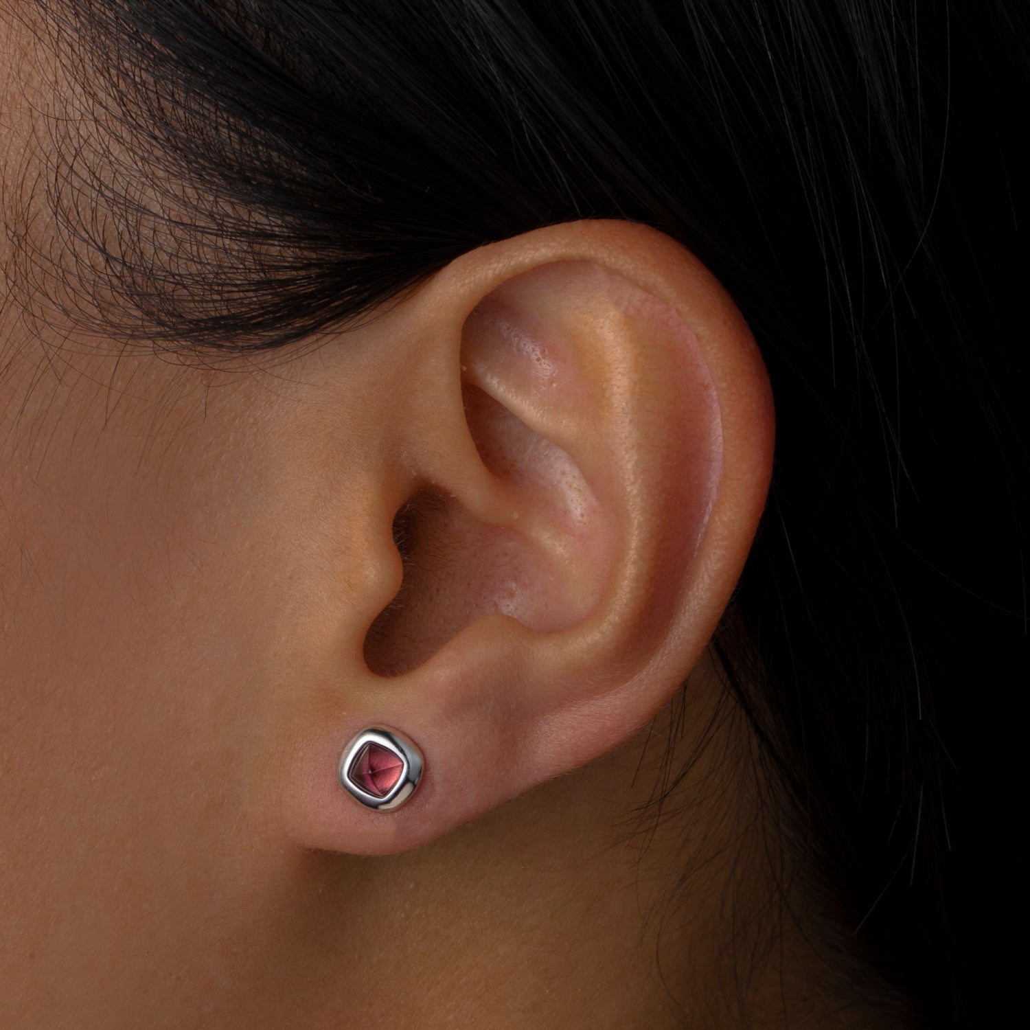 Natural Sugarloaf Rhodolite Garnet Vintage Sterling Silver Stud Earrings